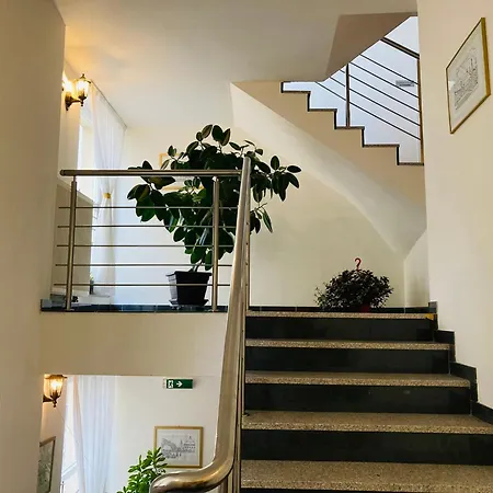 Penzion Hotelu Central Гостевой дом 4*