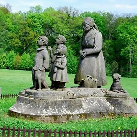 Penzion Hotelu Central Πανσιόν Dvůr Králové nad Labem