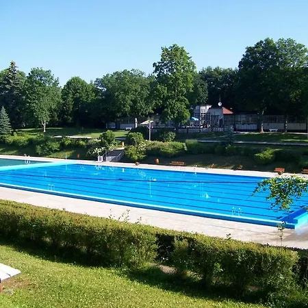 Penzion Hotelu Central Πανσιόν 4*